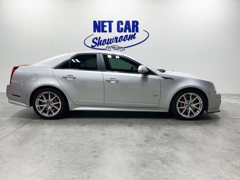 Used 2014 Cadillac CTS V image 4