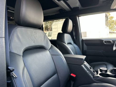 New 2025 Ford Bronco Badlands w/ Sasquatch Package image 18