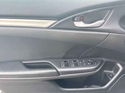 Used 2019 Honda Civic Sport image 13