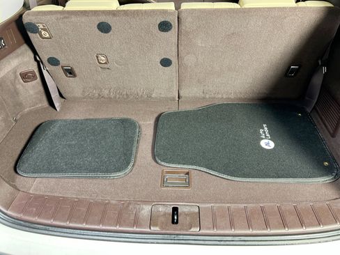 Used 2020 Lexus RX 350L Premium w/ Premium Package image 26