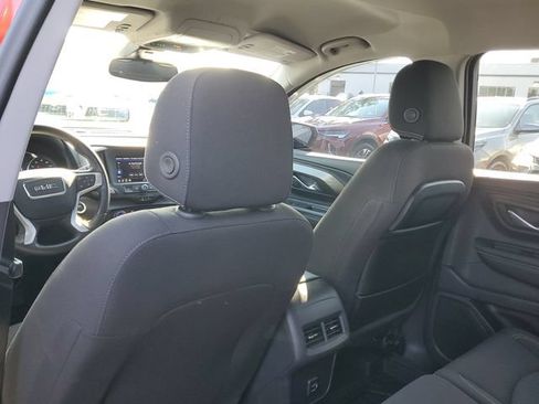 Certified 2024 GMC Terrain SLE w/ Driver Convenience Package FWD image 9