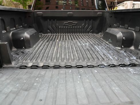 Used 2019 Chevrolet Silverado 1500 Custom Trail Boss w/ Custom Convenience Package AWD/4WD image 13