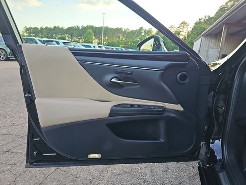 Used 2020 Lexus ES 350 w/ Premium Package FWD image 27