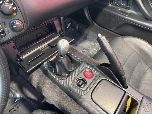 Used 2001 Honda S2000 image 25
