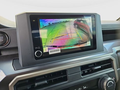 Certified 2024 Toyota Tacoma SR5 AWD/4WD image 13