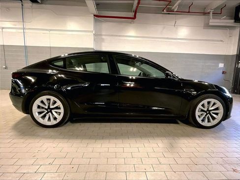 Used 2022 Tesla Model 3 image 6