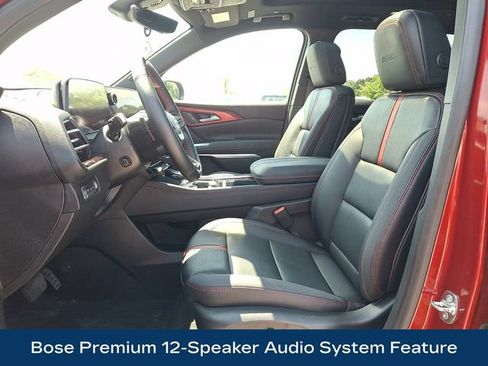Used 2026 Chevrolet Traverse RS AWD/4WD image 2