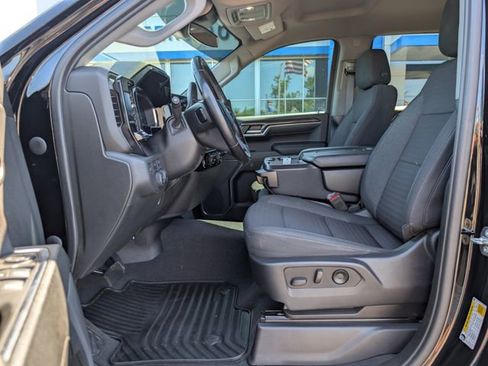 Used 2023 Chevrolet Silverado 1500 LT AWD/4WD image 10
