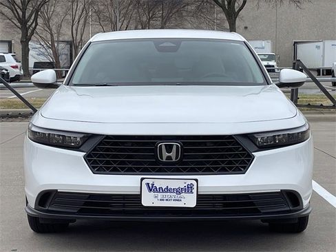 Certified 2025 Honda Accord LX image 6