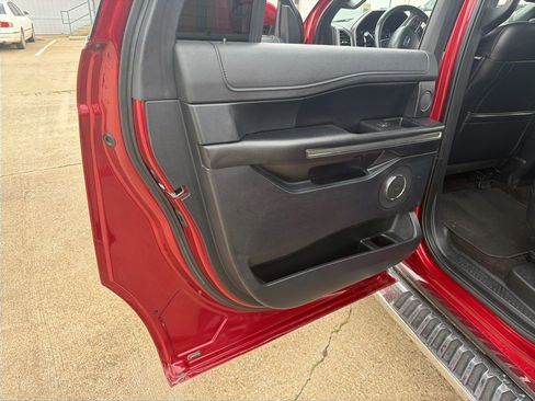 Used 2019 Ford Expedition Max XLT w/ Equipment Group 202A image 16