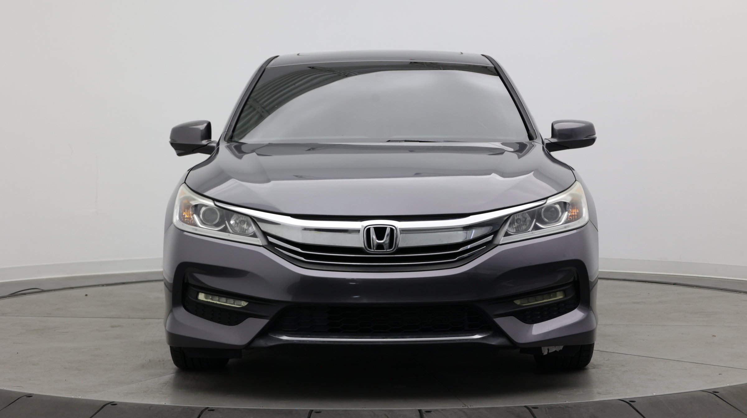 Used 2016 Honda Accord EX-L image 2
