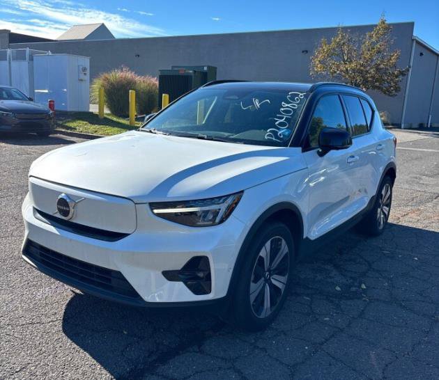 Used 2023 Volvo XC40 Recharge Plus AWD/4WD image 1