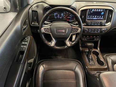 Used 2018 GMC Canyon Denali image 12