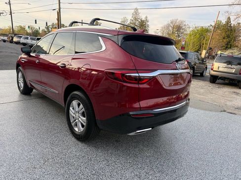 Used 2019 Buick Enclave Essence image 12