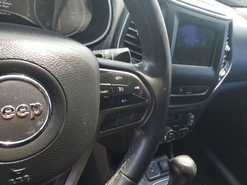 Used 2020 Jeep Cherokee Latitude Plus AWD/4WD image 14