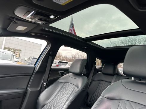 Used 2023 Kia Sportage X-Line w/ X-Line Premium Package image 16