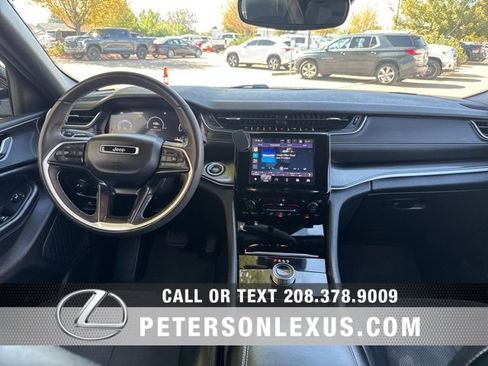 Used 2023 Jeep Grand Cherokee L Altitude image 13