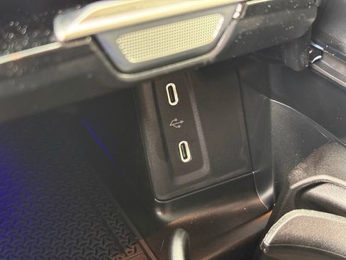 Used 2026 Mercedes-Benz GLC 300 4MATIC image 29