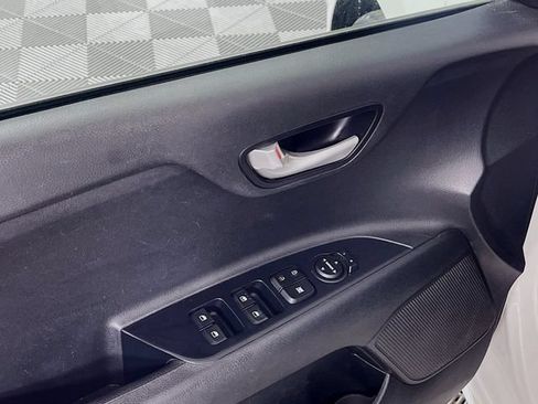 Used 2020 Kia Rio S FWD image 18