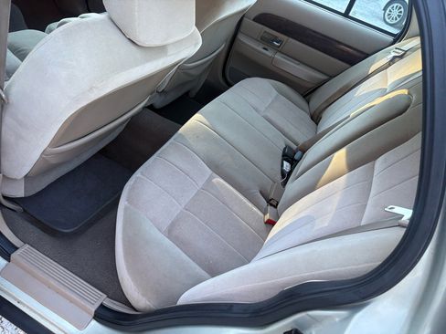 Used 2005 Mercury Grand Marquis GS image 9