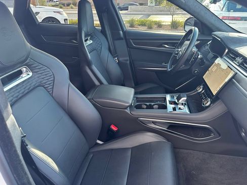 Used 2025 Jaguar F-PACE SVR AWD/4WD image 4