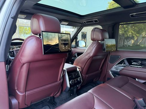Used 2023 Land Rover Range Rover Autobiography AWD/4WD image 21