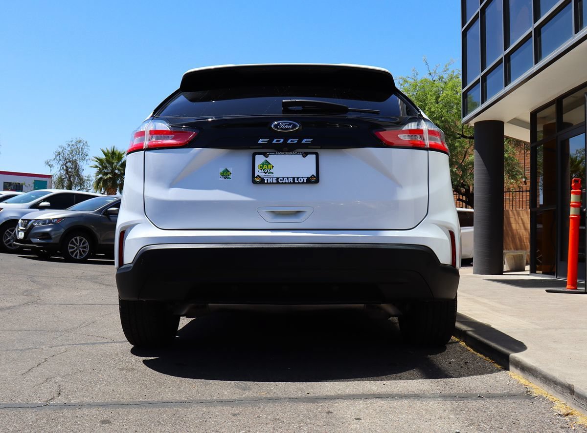 Used 2021 Ford Edge SE FWD image 12