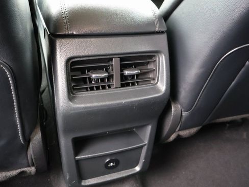 Used 2022 Ford Edge SEL image 19