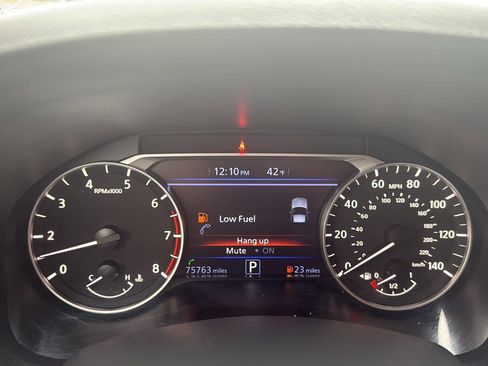 Used 2024 Nissan Altima 2.5 SV image 13