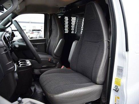 Used 2024 GMC Savana 2500 w/ Driver Convenience Package image 19