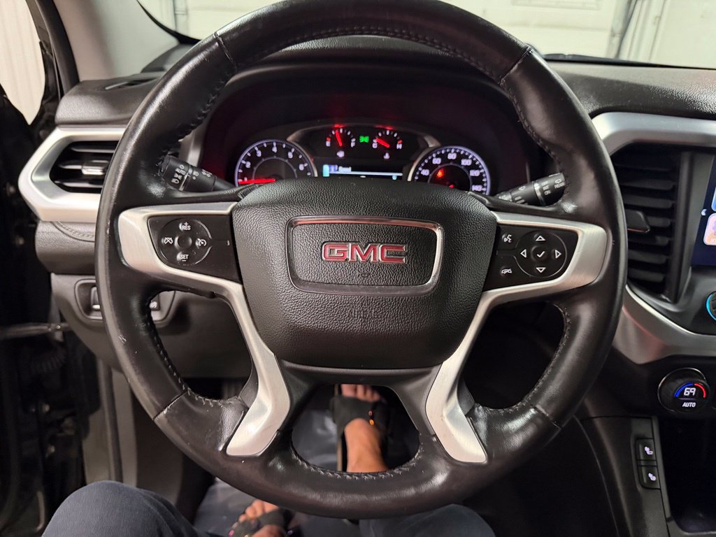 Certified 2017 GMC Acadia SLT AWD/4WD image 40