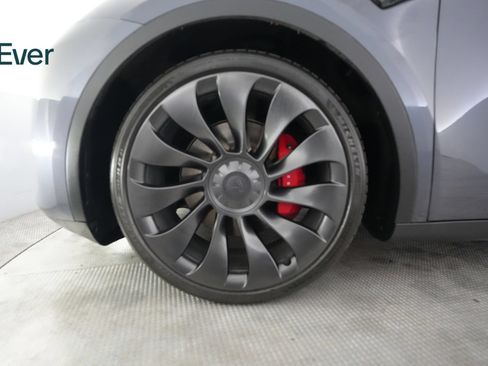 Used 2023 Tesla Model Y Performance AWD/4WD image 19