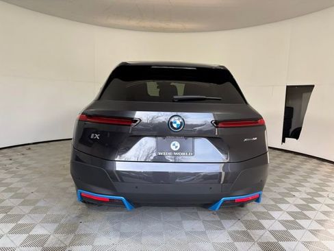 Certified 2023 BMW iX xDrive50 w/ Premium Package AWD/4WD image 6