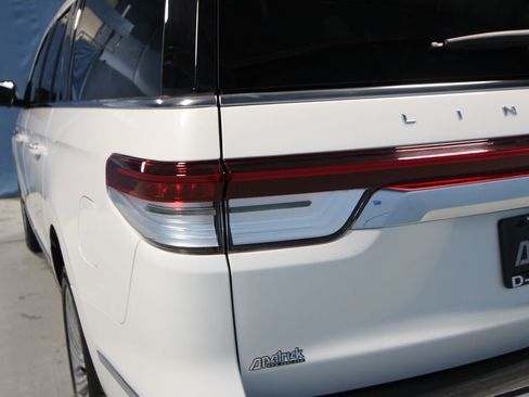 Used 2024 Lincoln Navigator L Reserve image 44