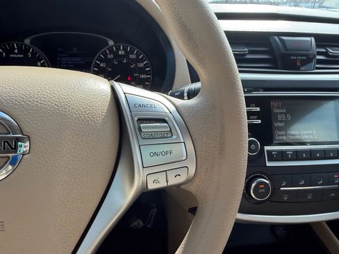 Used 2016 Nissan Altima 2.5 S w/ Power Driver Seat Package image 18