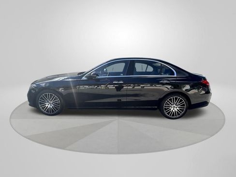 Used 2025 Mercedes-Benz C 300 Sedan image 4