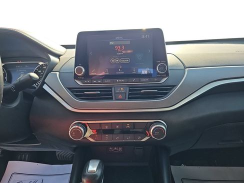 Used 2024 Nissan Altima 2.5 SR FWD image 20
