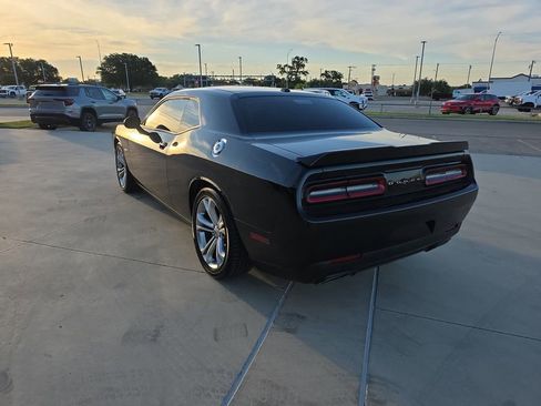 Used 2022 Dodge Challenger R/T image 13