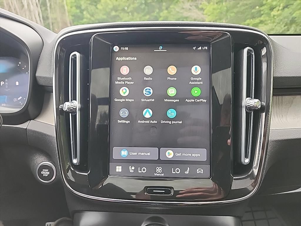 Certified 2026 Volvo XC40 B5 Plus AWD/4WD image 16