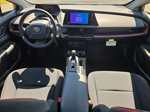 New 2026 Toyota Prius Plug-In Hybrid FWD image 9