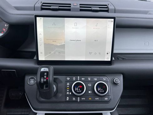 Certified 2025 Land Rover Defender 110 S AWD/4WD image 24