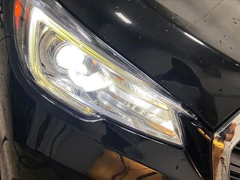 Used 2022 Subaru Ascent Limited image 31