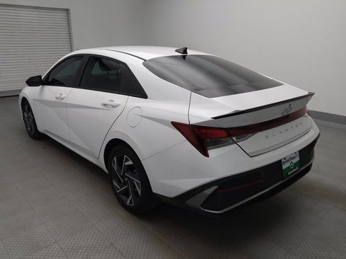Used 2025 Hyundai Elantra Sport FWD image 6