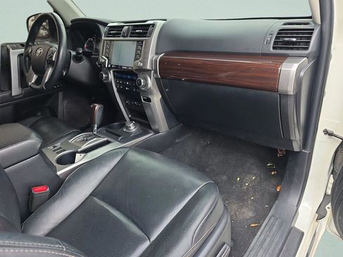 Used 2020 Toyota 4Runner Limited image 33
