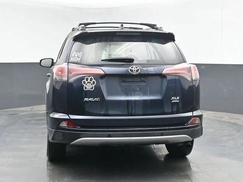 Used 2017 Toyota RAV4 XLE AWD/4WD image 9