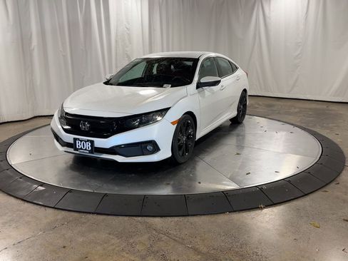 Used 2019 Honda Civic Sport image 5