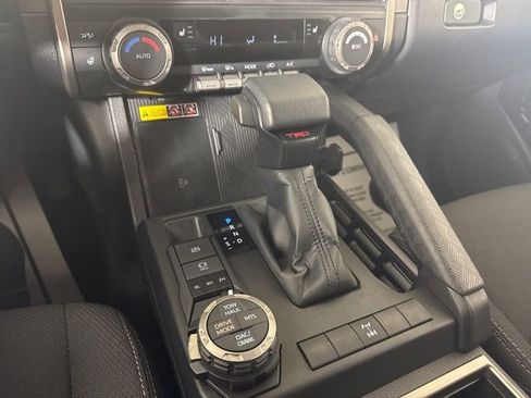 Used 2025 Toyota 4Runner TRD Off-Road image 17