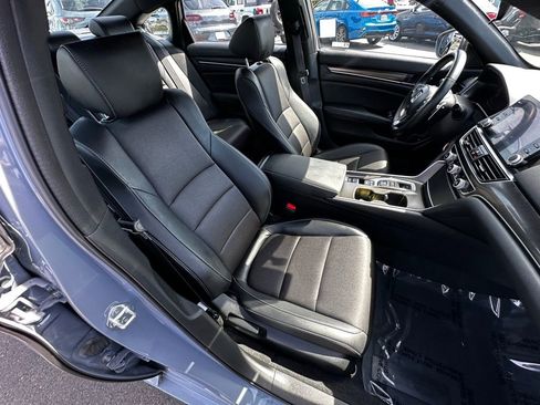 Used 2022 Honda Accord Sport image 13