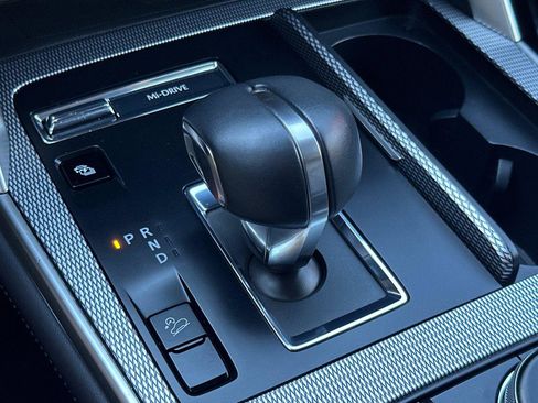 Certified 2025 MAZDA CX-70 Plug-In Hybrid w/ Premium Pkg image 23