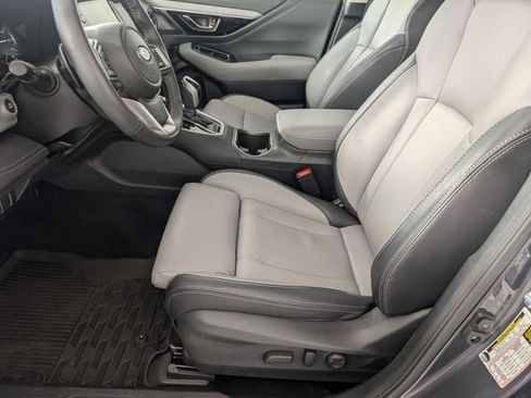 Used 2025 Subaru Outback Limited AWD/4WD image 13